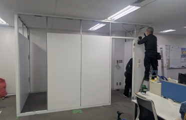 （B工事）間仕切り工事